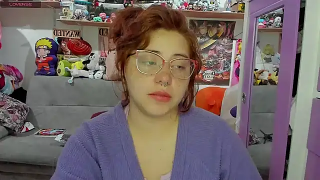 Snapshot of soficammy chatting on 01-10-25, 08:37 soficammy online show from 01-10-25, 08:37