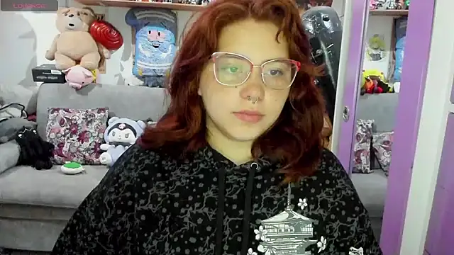 Snapshot of soficammy chatting on 01-25-25, 04:56 soficammy online show from 01-25-25, 04:56