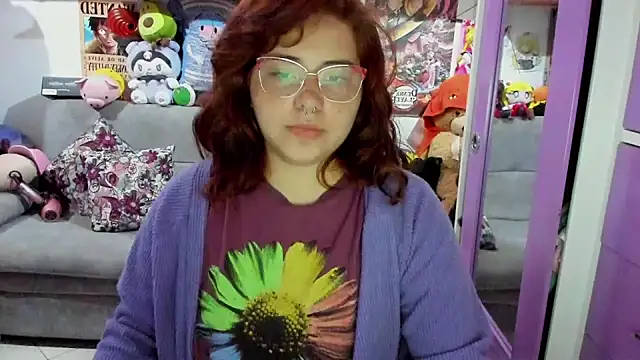 Snapshot of soficammy chatting on 01-28-25, 10:45 soficammy online show from 01-28-25, 10:45