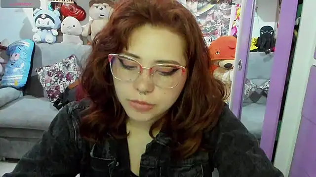 Snapshot of soficammy chatting on 02-21-25, 11:32 soficammy online show from 02-21-25, 11:32