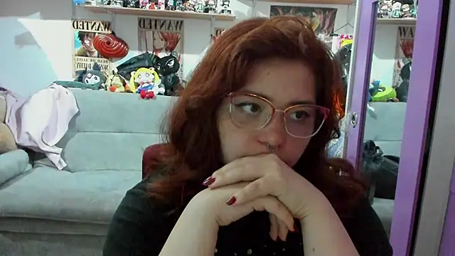 Snapshot of soficammy chatting on 03-05-25, 10:32 soficammy online show from 03-05-25, 10:32