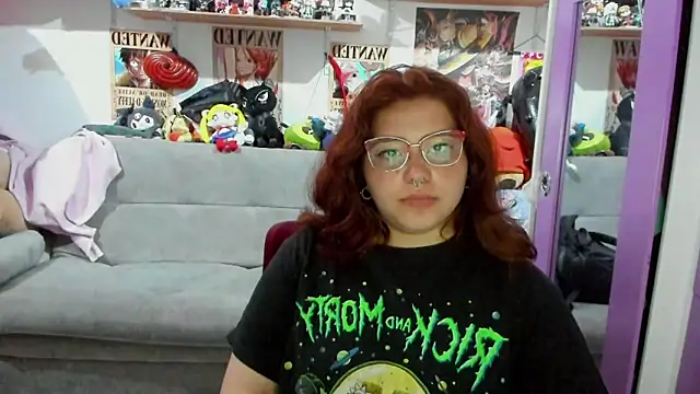 Snapshot of soficammy chatting on 03-06-25, 01:37 soficammy online show from 03-06-25, 01:37