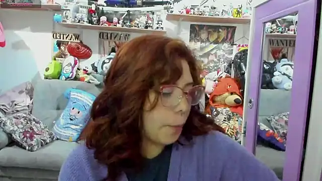 Snapshot of soficammy chatting on 03-10-25, 11:49 soficammy online show from 03-10-25, 11:49