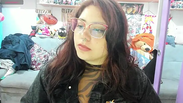 Snapshot of soficammy chatting on 09-19-25, 08:31 soficammy online show from 09-19-25, 08:31