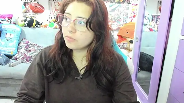 Snapshot of soficammy chatting on 10-03-25, 08:39 soficammy online show from 10-03-25, 08:39