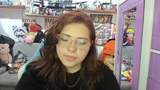 Snapshot of soficammy chatting on 10-13-25, 07:58 soficammy online show from 10-13-25, 07:58