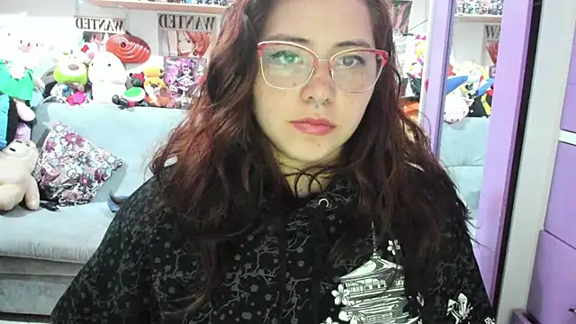 Snapshot of soficammy chatting on 10-23-25, 12:10 soficammy online show from 10-23-25, 12:10