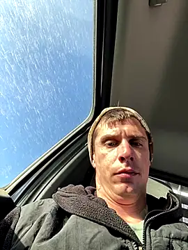 Snapshot of DillPie chatting on 12-15-25, 03:27 DillPie online show from 12-15-25, 03:27