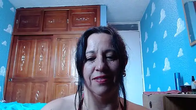 Snapshot of valeriapinter chatting on 12-21-25, 03:19 valeriapinter online show from 12-21-25, 03:19