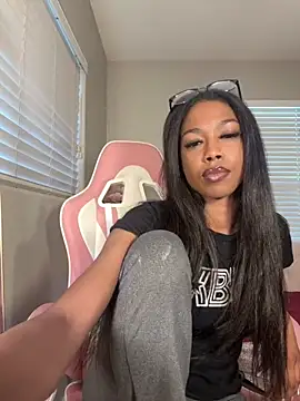 mismialove online show from 06-04-26, 01:17
