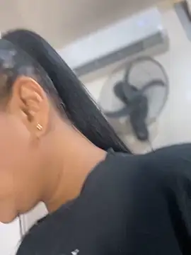 sofia xxx02 online show from 03-04-26, 12:00