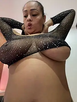 Snapshot of sofia_xxx02 chatting on 05-04-26, 11:56 sofia xxx02 online show from 05-04-26, 11:56