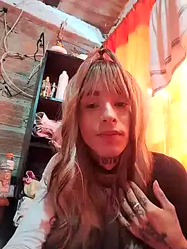 Snapshot of 333kristal777 chatting on 01-16-25, 03:35 333kristal777 online show from 01-16-25, 03:35