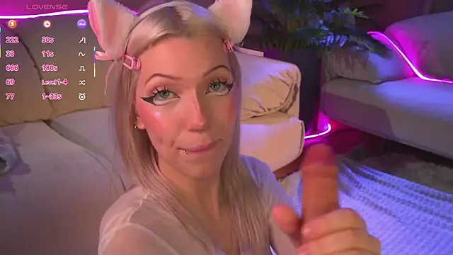 Wildneck online show from 10-14-25, 06:31