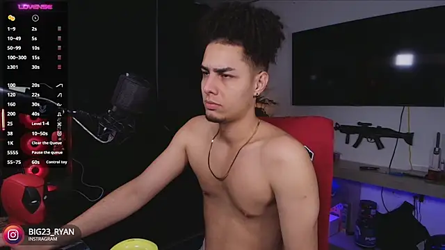 bigryann23 online show from 03-01-25, 03:43